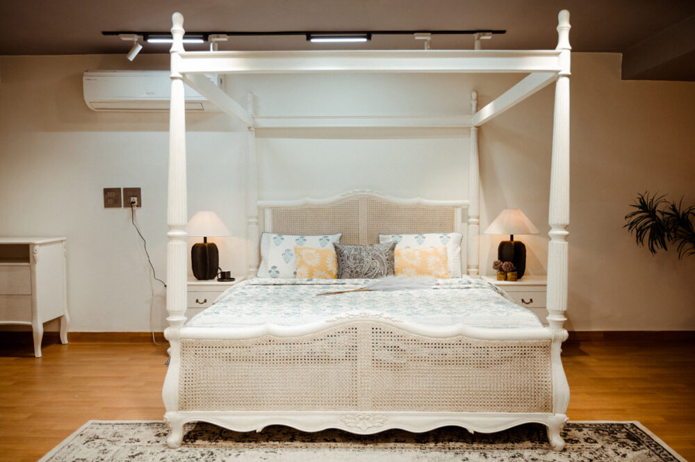 Four Poster Bed